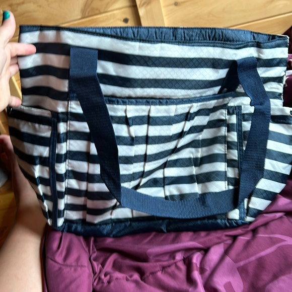 Blue and white striped thirty-one travel bag - Picture 1 of 3